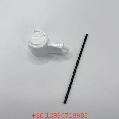 Spuitbusactuator met flexibel rietje voor moeilijk bereikbare plaatsen