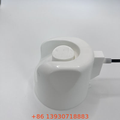 Aerosolspray-actuator met verlengbuis met versterkte afdichting voor industrieel gebruik