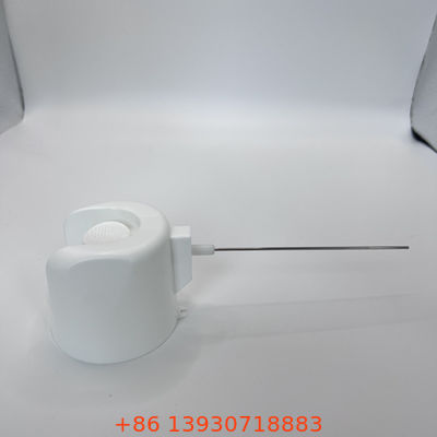 Spuitactuator met verlengbuis en lekvrije afdichting voor het reinigen van moeilijk bereikbare plaatsen