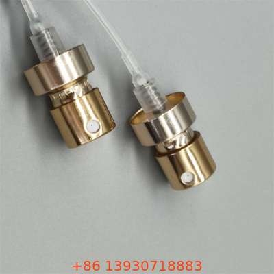 Decoratieve parfumspraypomp voor cadeau-sets geuren met sierlijke details & cadeau-klaar beroep