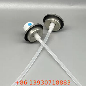 Kleurgecoördineerde voorgecoate vrouwelijke verfsproei klep en actuator set klaar voor installatie voor aerosoltoepassingen